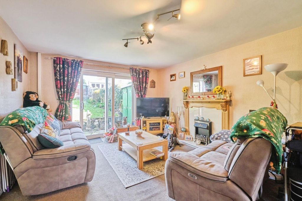 Additional image 2 of 3 bed semi-detached house for saleHigh Grange, Lichfield WS13