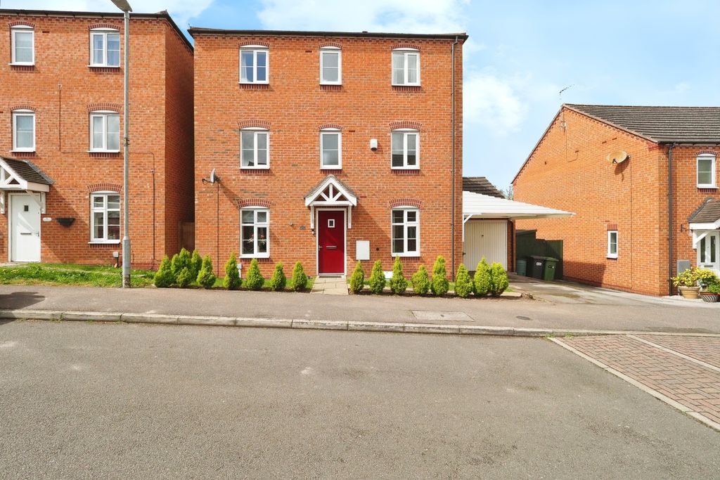 4 bed detached house for saleDarwin Crescent, Loughborough LE11