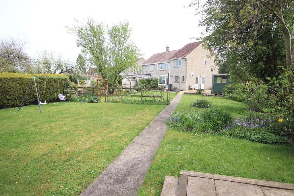 Additional image 21 of 5 bed semi-detached house for saleHardens Close, Chippenham SN15
