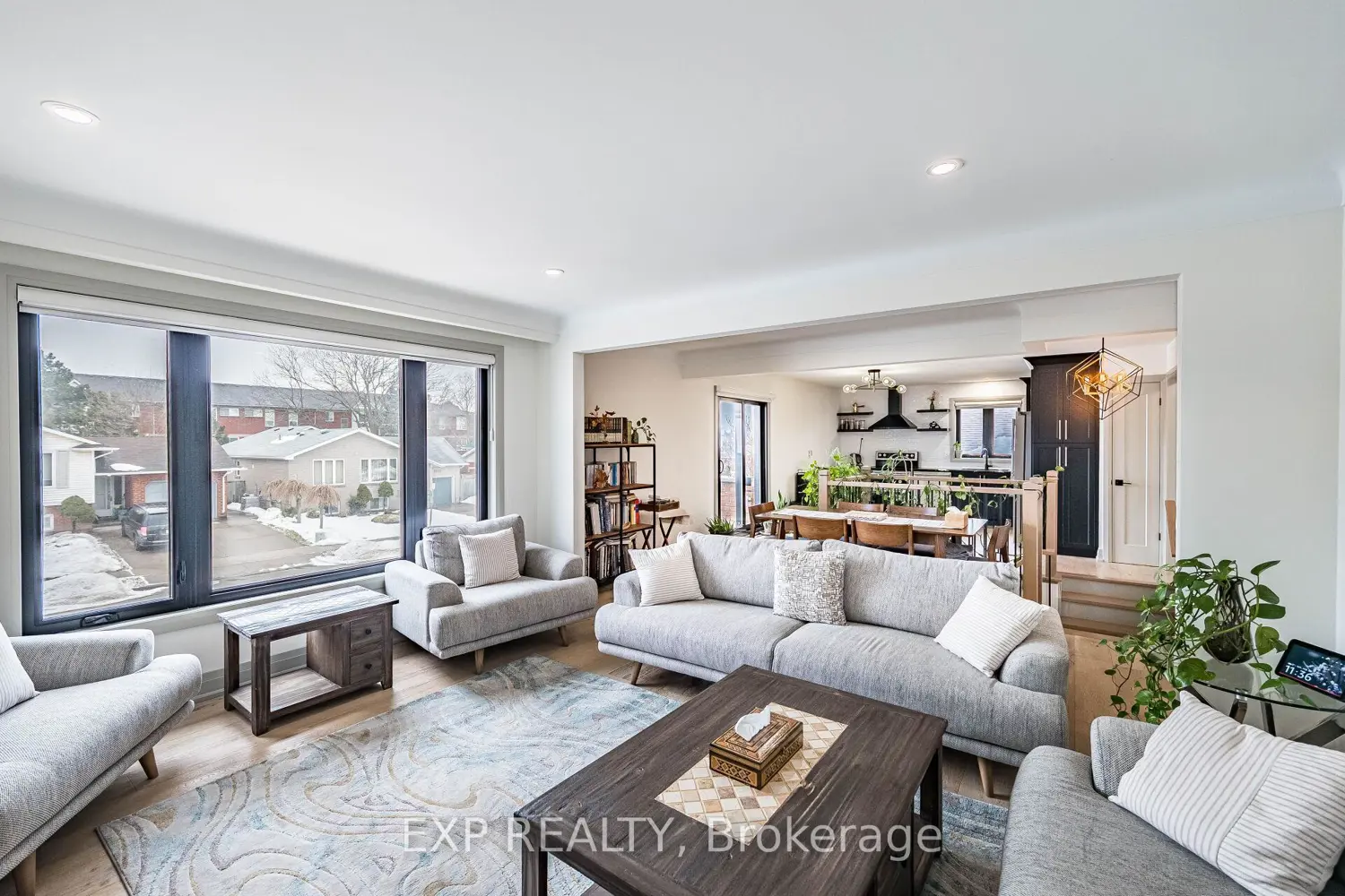 Additional image 15 of 7623 Chorozy Street