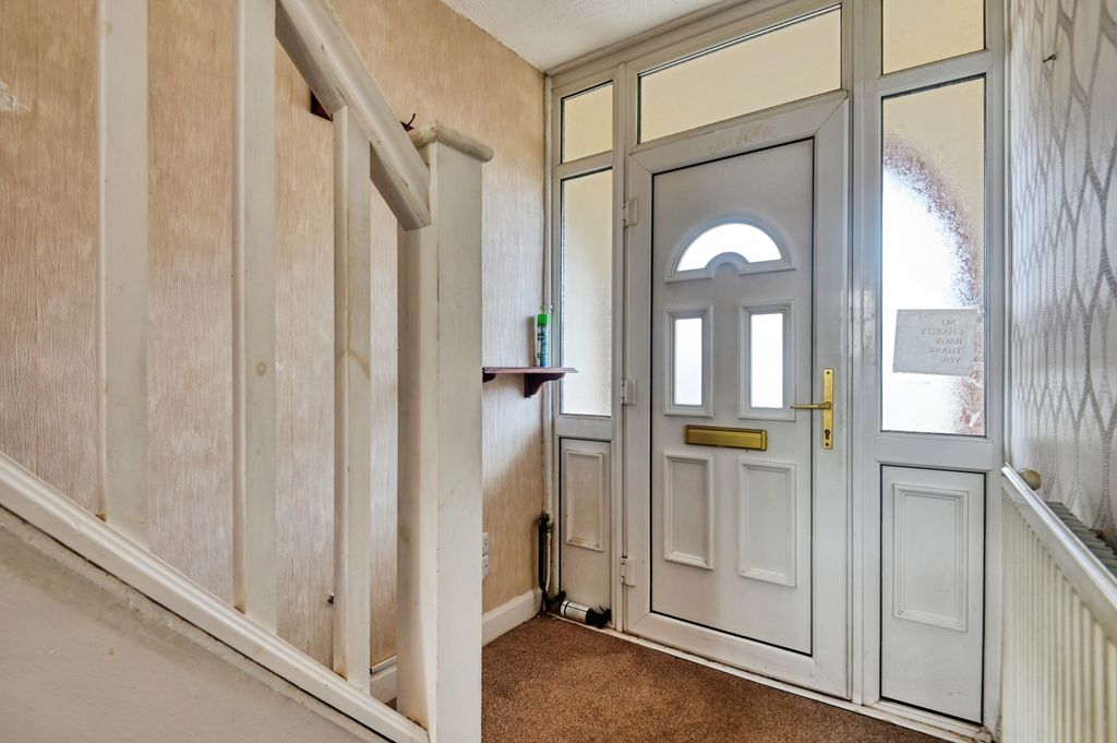 Additional image 2 of 3 bed semi-detached house for saleThe Island, Tamworth B78