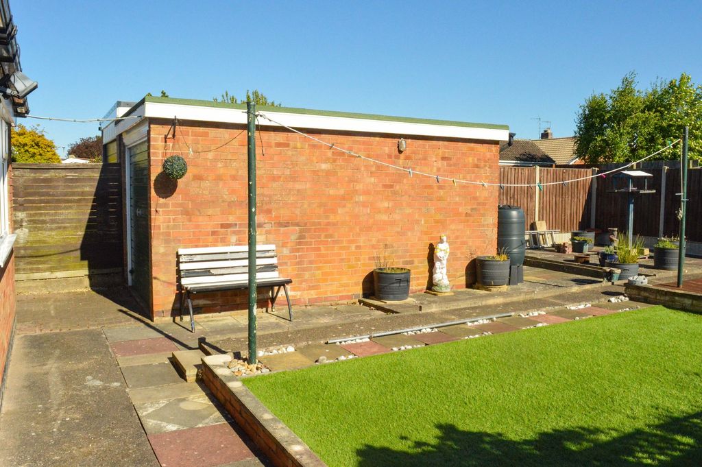 Additional image 12 of 2 bed semi-detached bungalow for saleDorset Avenue, South Wigston, Leicester LE18
