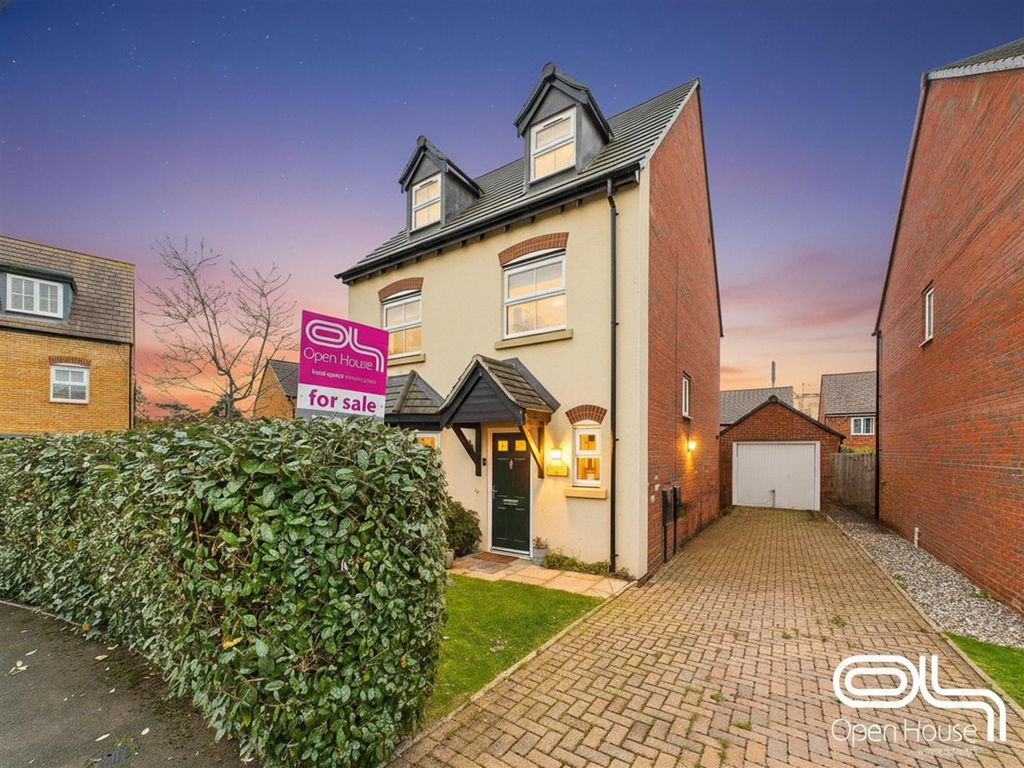 5 bed detached house for saleSergeant Way, Stafford ST17