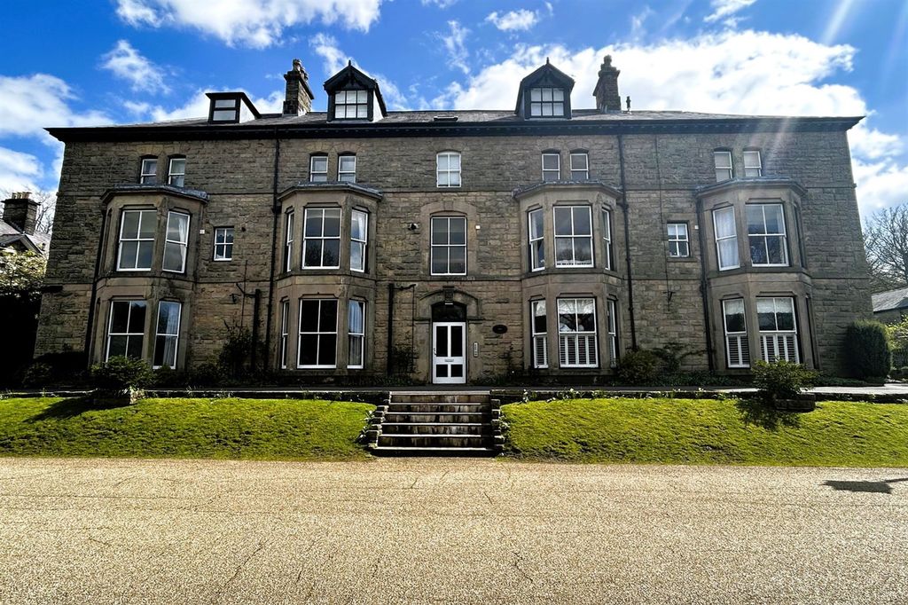 1 bed flat for saleBroad Walk, Sandringham Court Broad Walk SK17
