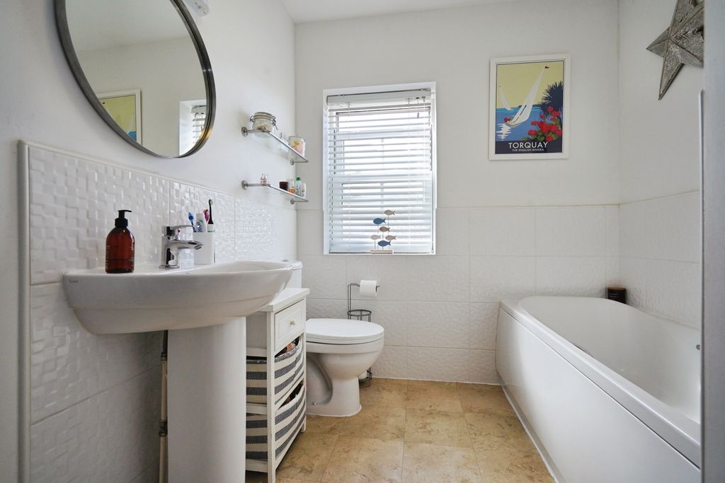 Additional image 15 of 4 bed detached house for saleMagnolia Close, Tutbury, Burton-On-Trent, Staffordshire DE13
