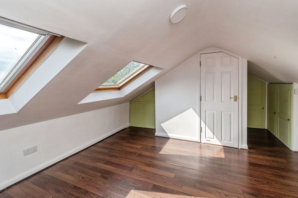 Additional image 16 of 5 bed detached house for saleClematis Drive, Pendeford, Wolverhampton WV9