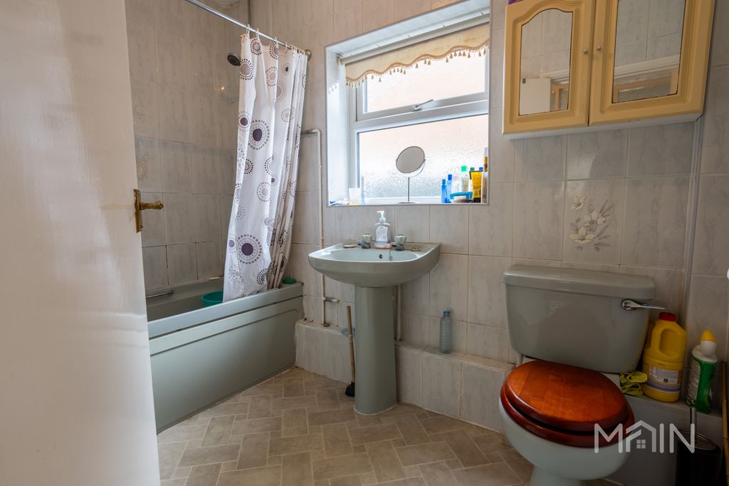 Additional image 11 of 2 bed bungalow for saleOakside Close, Leicester, Leicester LE5