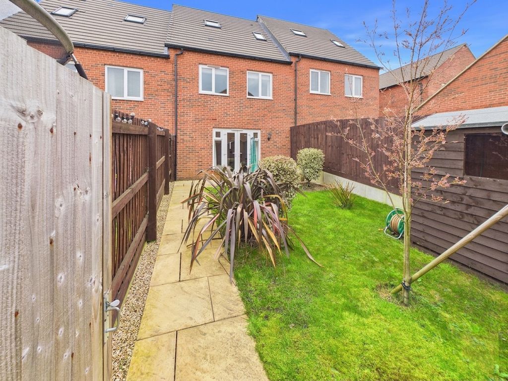 Additional image 15 of 3 bed terraced house for saleBarrowfield Drive, Stamford PE9