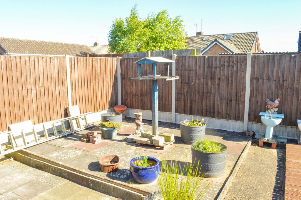 Additional image 11 of 2 bed semi-detached bungalow for saleDorset Avenue, South Wigston, Leicester LE18
