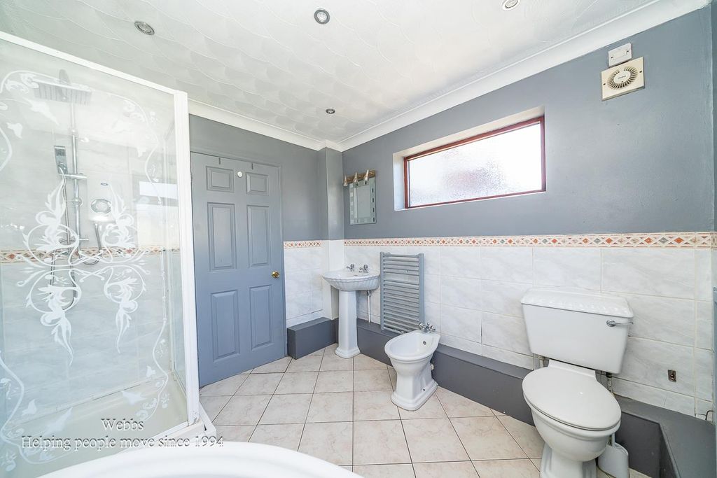 Additional image 11 of 3 bed end terrace house for saleUpper Landywood Lane, Cheslyn Hay, Walsall WS6