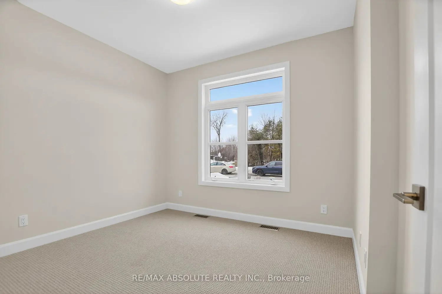 Additional image 2 of 379 Equinelle Drive
