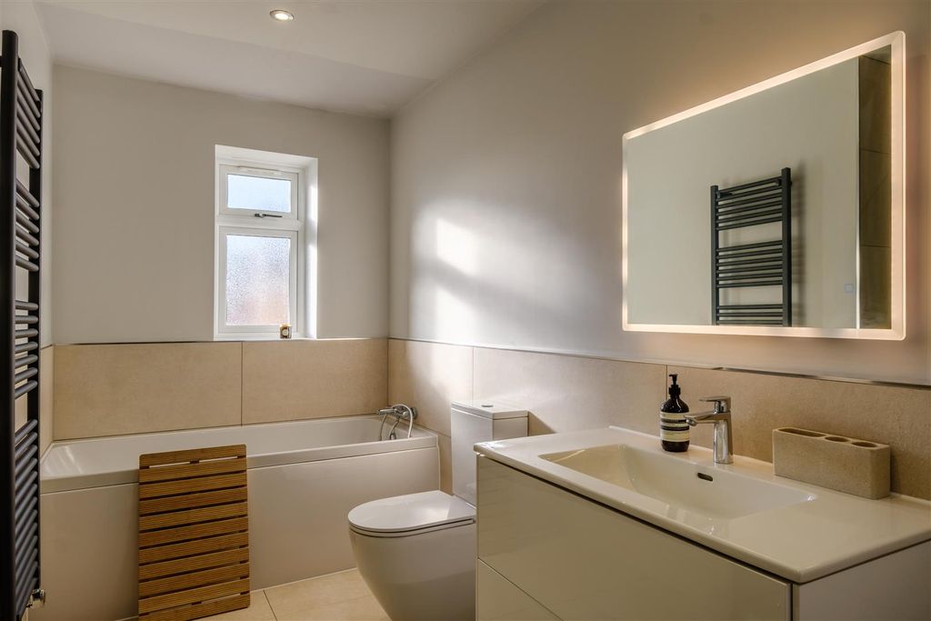 Additional image 32 of 4 bed detached house for saleDumore Hay Lane, Fradley WS13