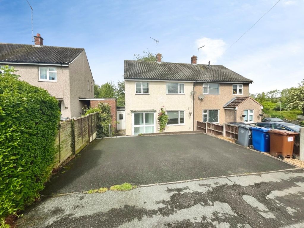 3 bed semi-detached house for saleDavies Drive, Uttoxeter ST14