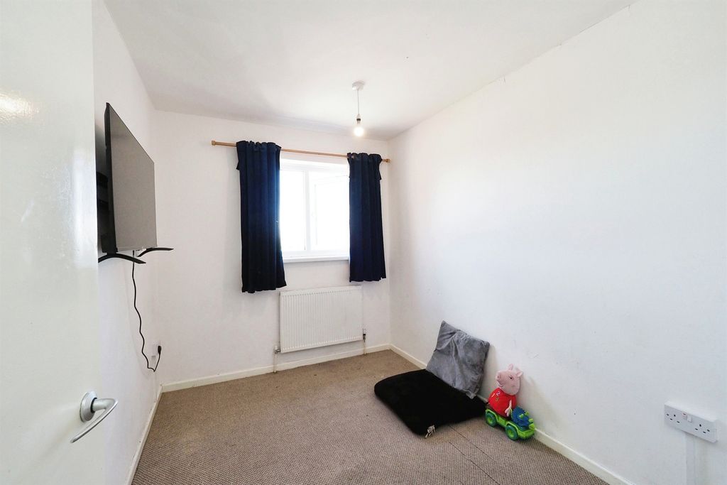 Additional image 6 of 4 bed end terrace house for saleUpper Temple Walk, Leicester LE4