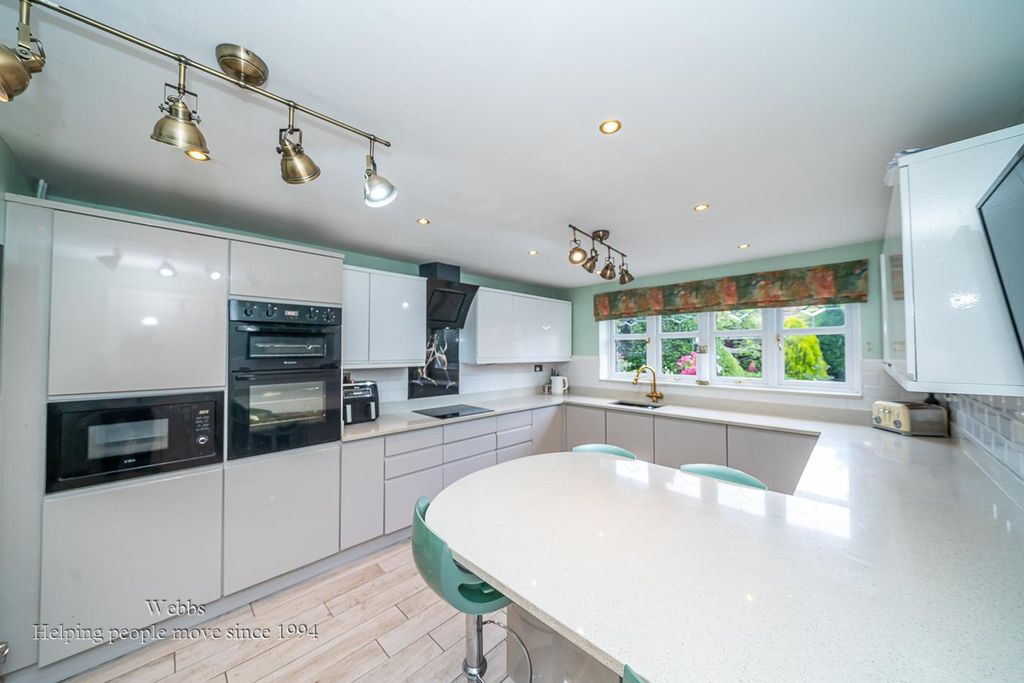 Additional image 6 of 4 bed detached house for salePool Close, Shareshill, Wolverhampton WV10
