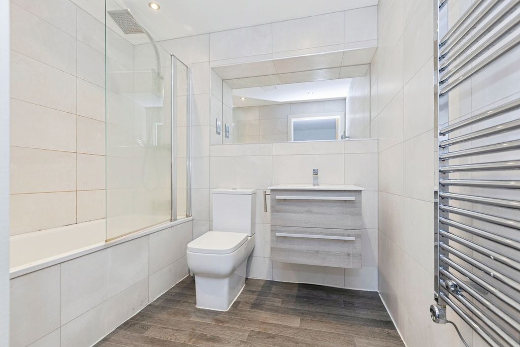 Additional image 10 of 2 bed flat for saleCharles Street, Leicester, Leicestershire LE1
