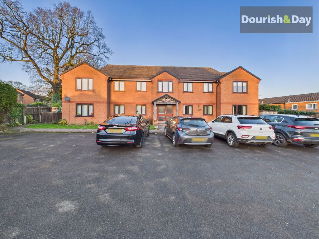 2 bed flat for saleLilleshall Way, Stafford ST17