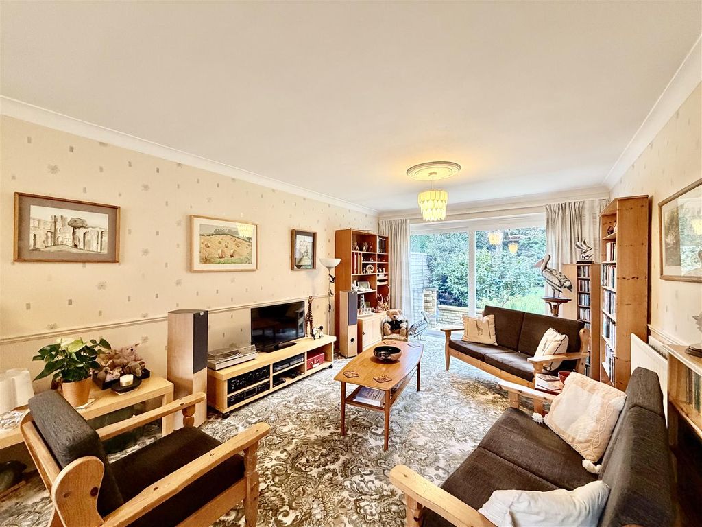 Additional image 3 of 5 bed detached house for saleStewart Drive, Loughborough LE11