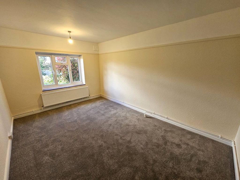 Additional image 4 of 2 bed flat for saleBourne Avenue, Salisbury, Wiltshire SP1