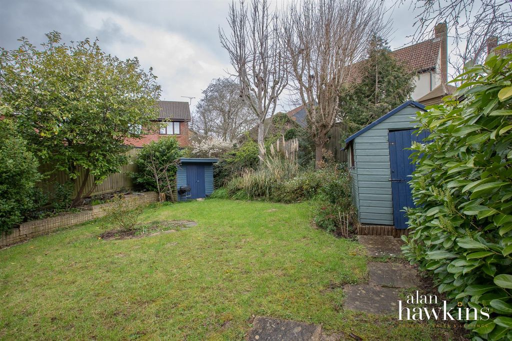 Additional image 12 of 5 bed semi-detached house for saleRoebuck Close, Royal Wootton Bassett SN4