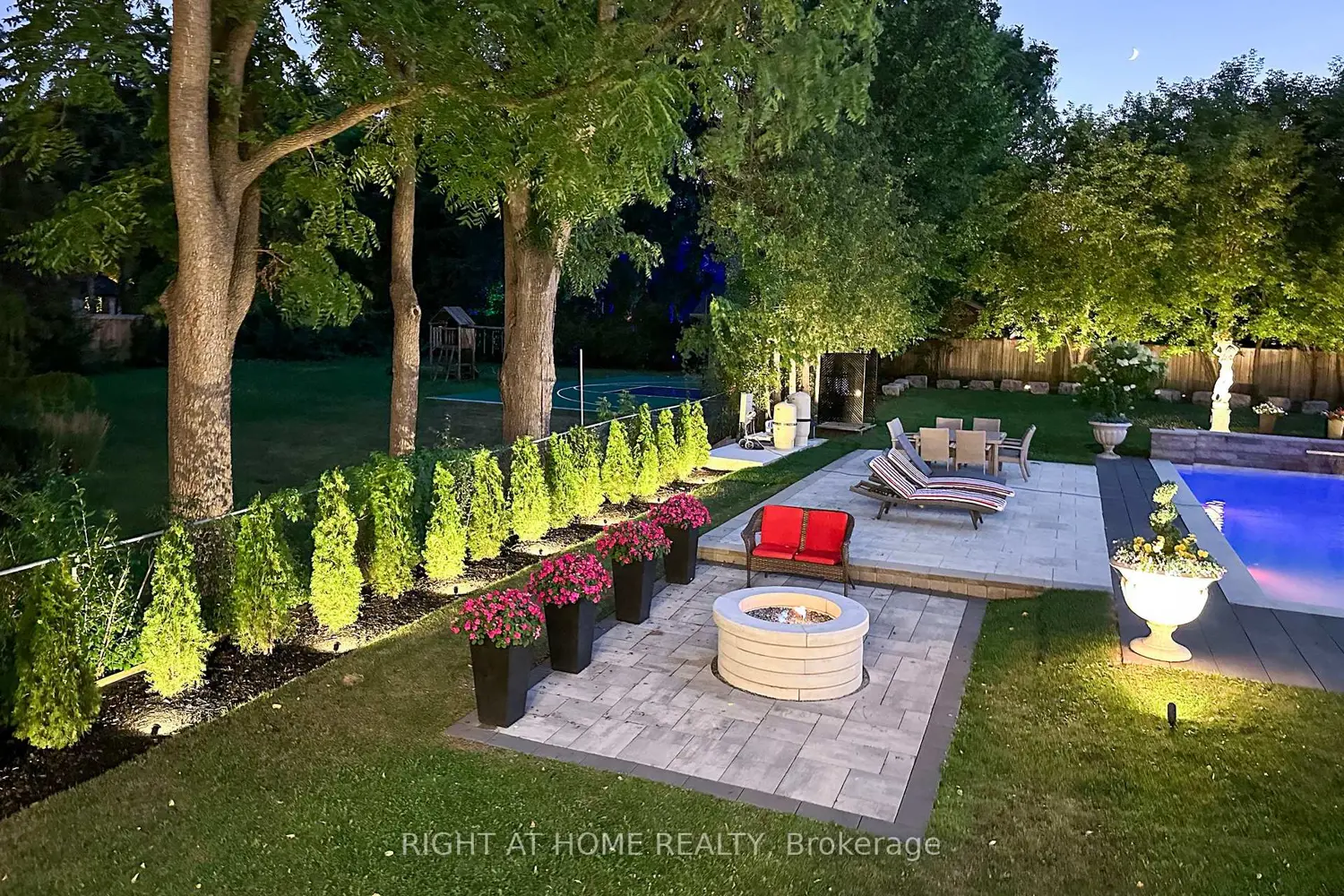 Additional image 4 of 10 Yongeview Avenue