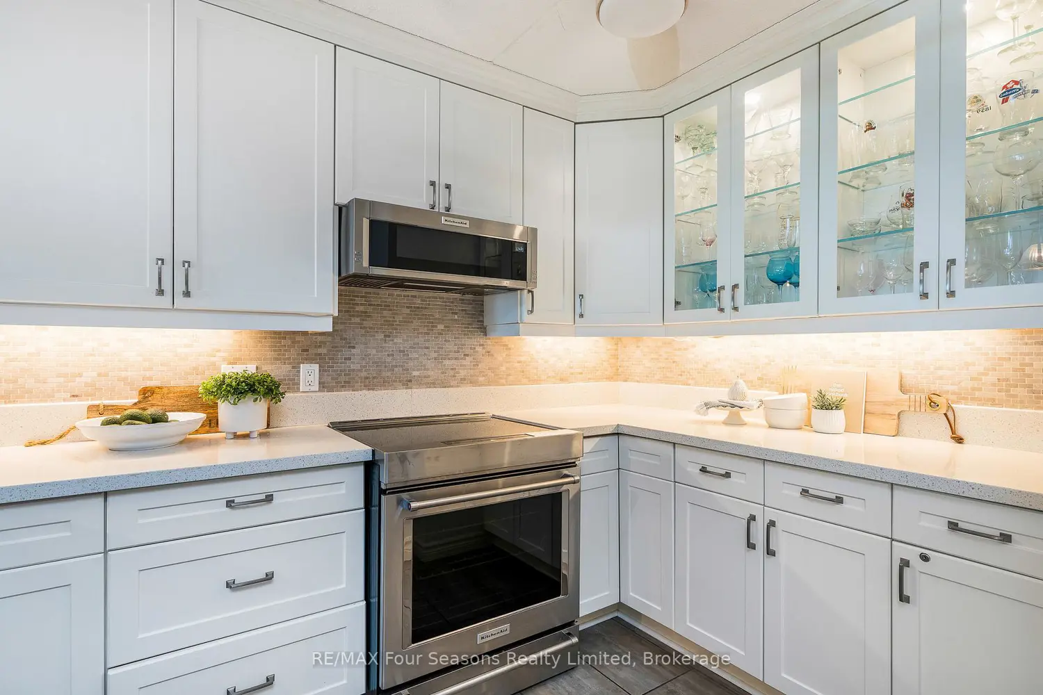 Additional image 14 of 44 Trott Boulevard 24