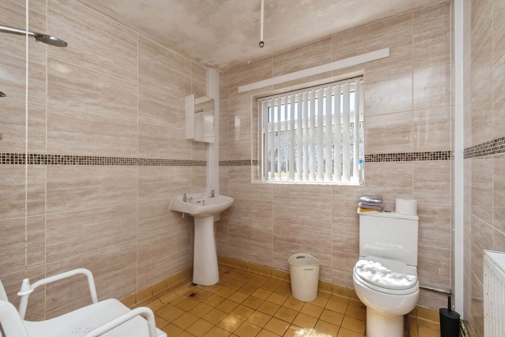 Additional image 13 of 3 bed bungalow for saleWeston Drive, Cheslyn Hay, Walsall WS6