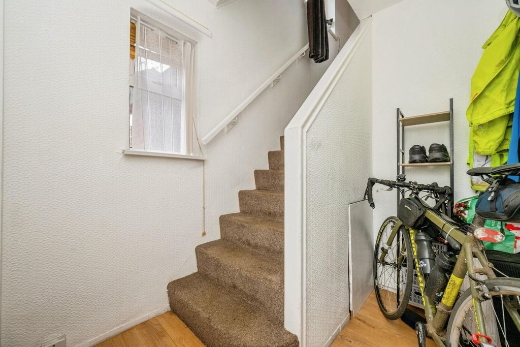 Additional image 2 of 1 bed maisonette for saleSutton Avenue, Tamworth B78