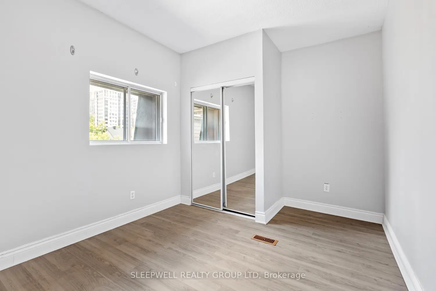 455-457 Somerset Street photo 5