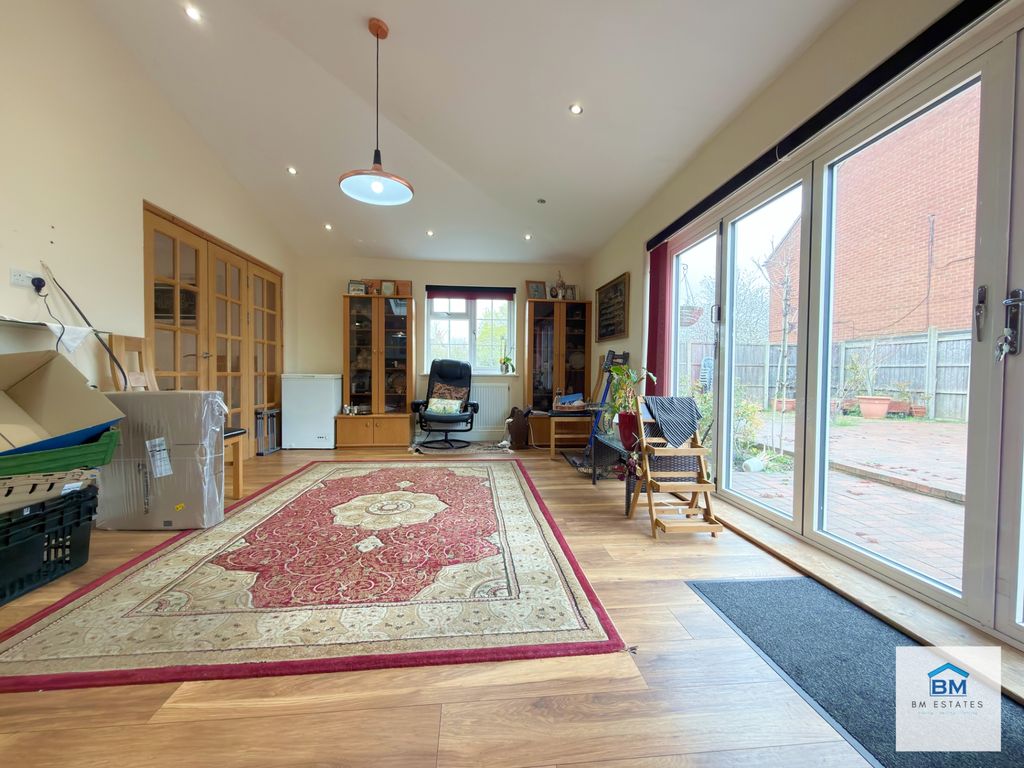 Additional image 4 of 4 bed detached house for saleBurnet Close, Hamilton LE5