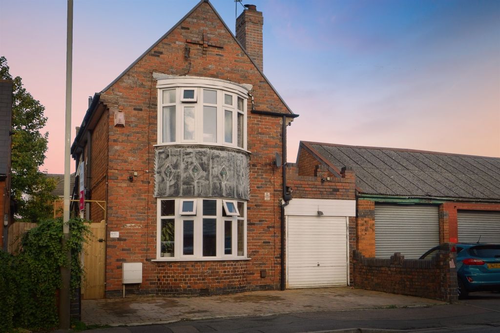 3 bed detached house for saleBradgate Street, Leicester LE4