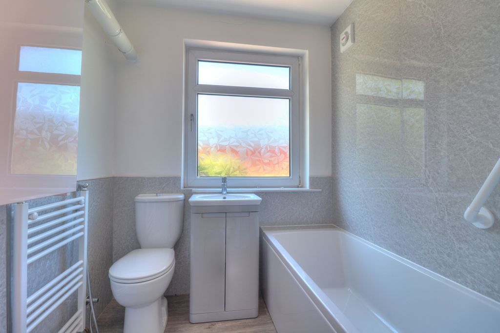 Additional image 13 of 3 bed semi-detached house for saleEileen Avenue, Leicester LE4