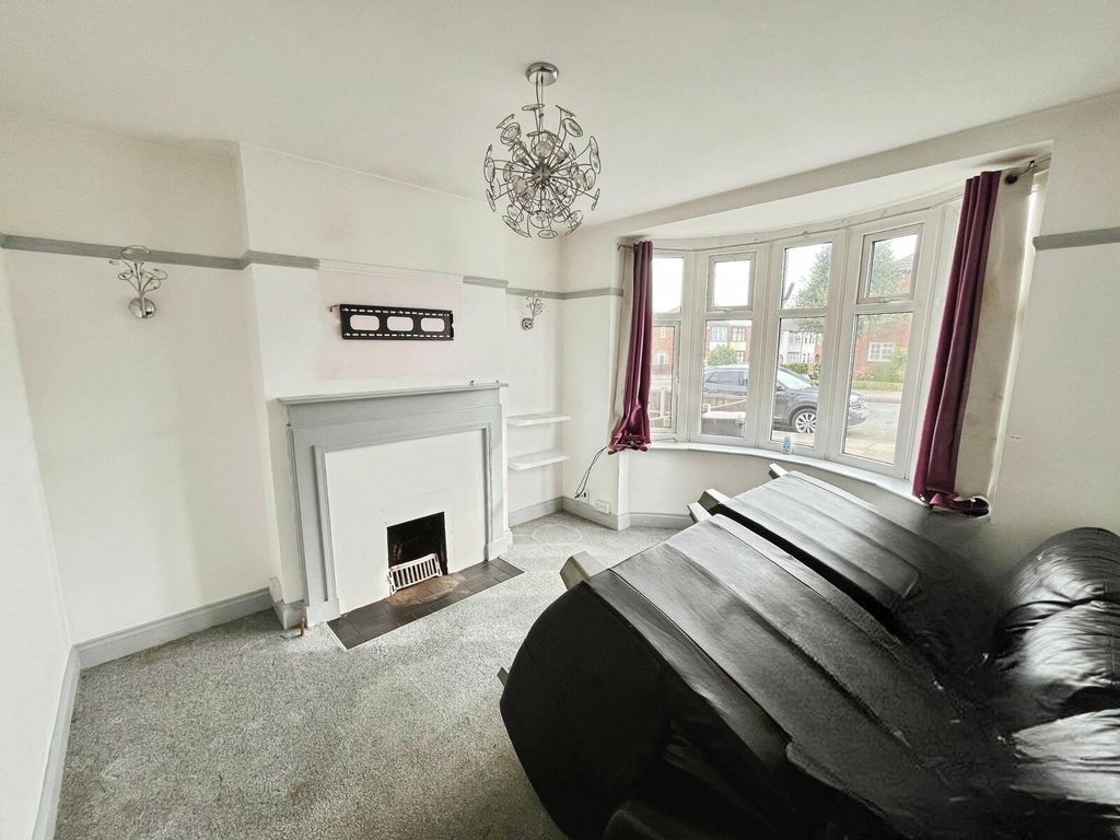 Additional image 2 of 4 bed semi-detached house for saleGlenfield Road, Leicester, Leicestershire LE3