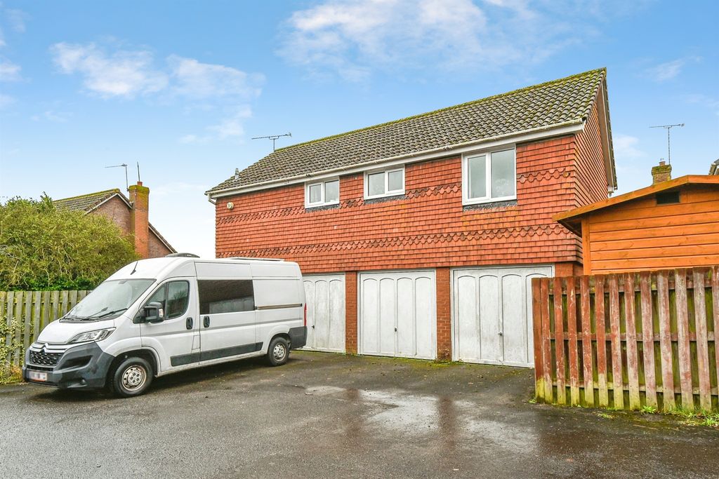 Additional image 2 of 2 bed property for saleKingfisher Drive, Durrington, Salisbury SP4