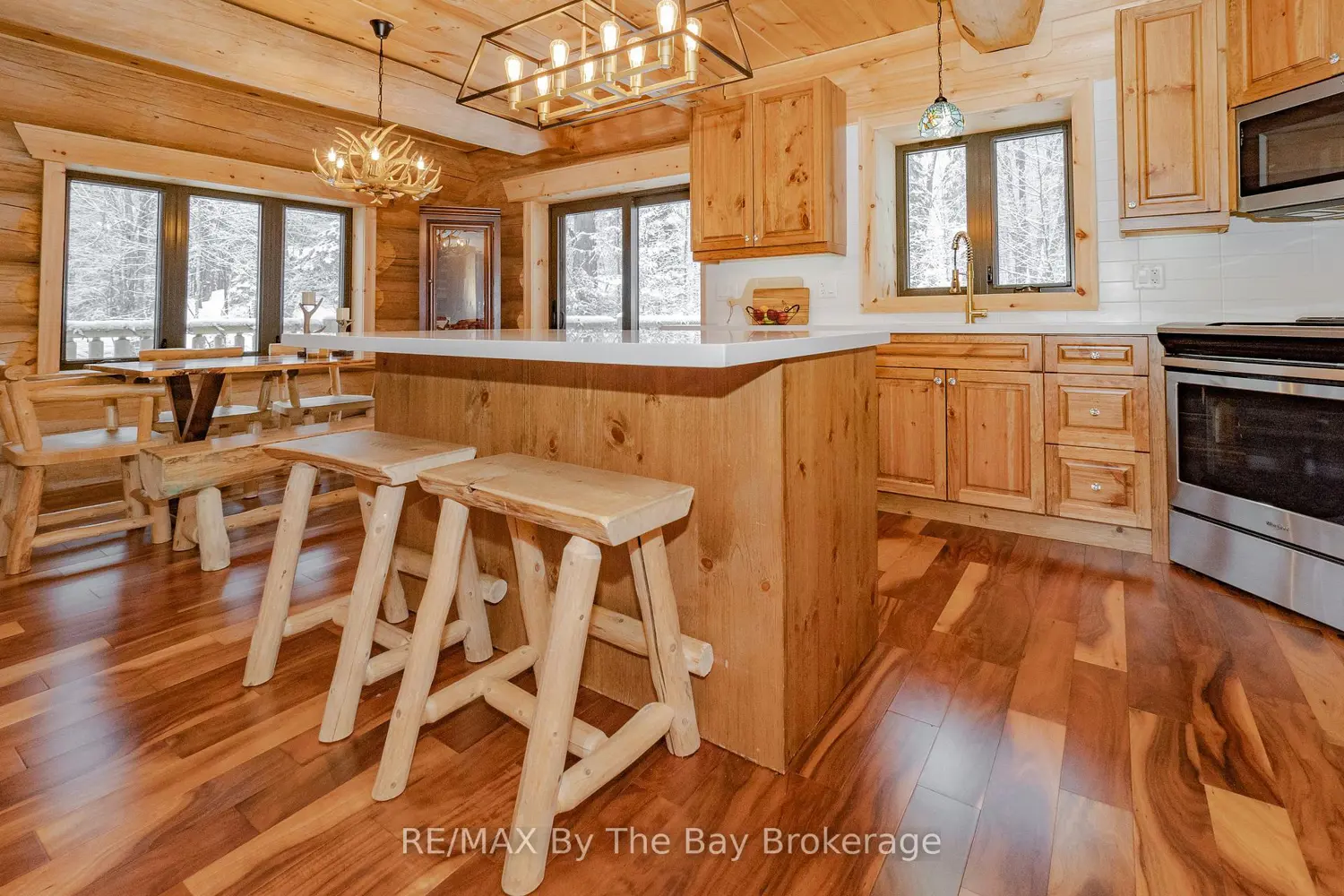 1536 North Portage Road photo 4