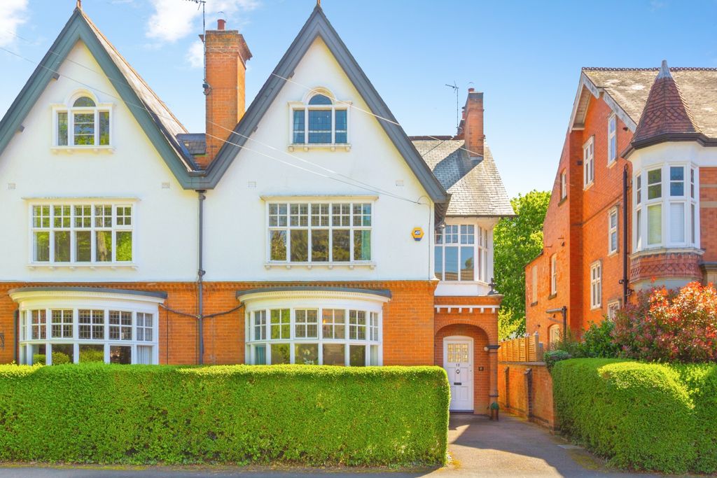 5 bed semi-detached house for saleKnighton Drive, Knighton LE2