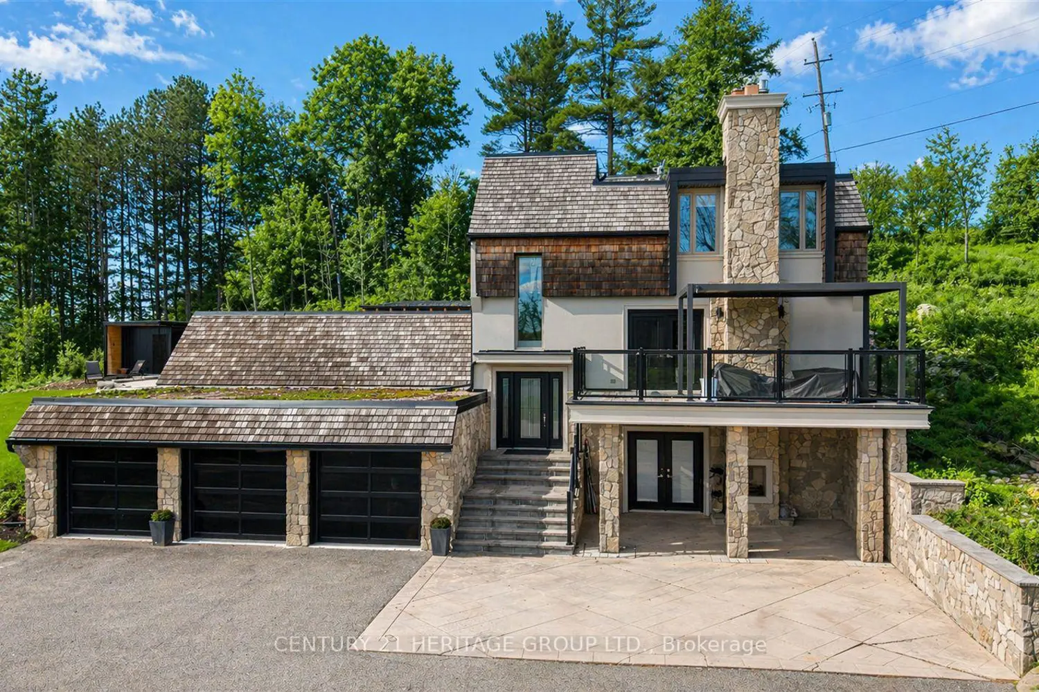 2816 Mount Albert Road
