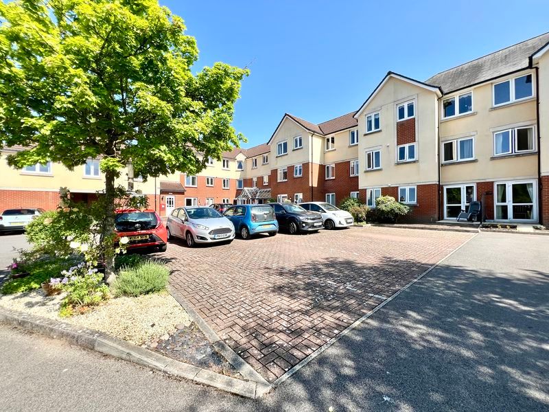 1 bed property for salePenn Court, Calne SN11