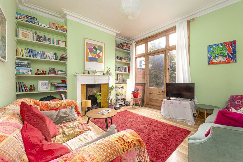 Additional image 4 of 5 bed terraced house for saleVictoria Park Road, Stoneygate, Leicester LE2