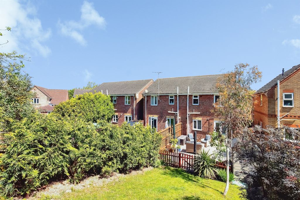 Additional image 18 of 3 bed semi-detached house for saleClover Gardens, Stamford PE9