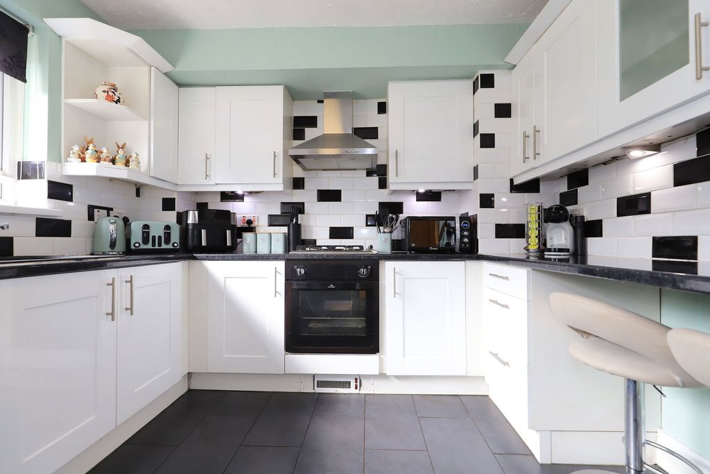 Additional image 9 of 3 bed semi-detached house for saleWalsall Road, Great Wyrley, Walsall WS6