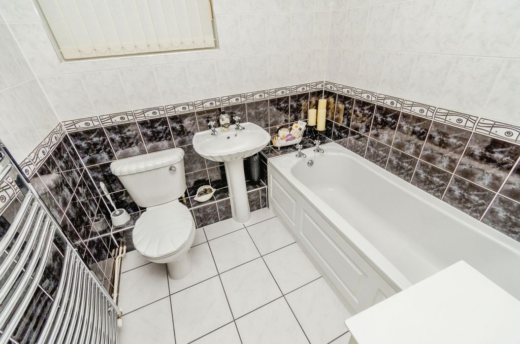 Additional image 13 of 3 bed maisonette for saleHambledon Close, Wolverhampton WV9