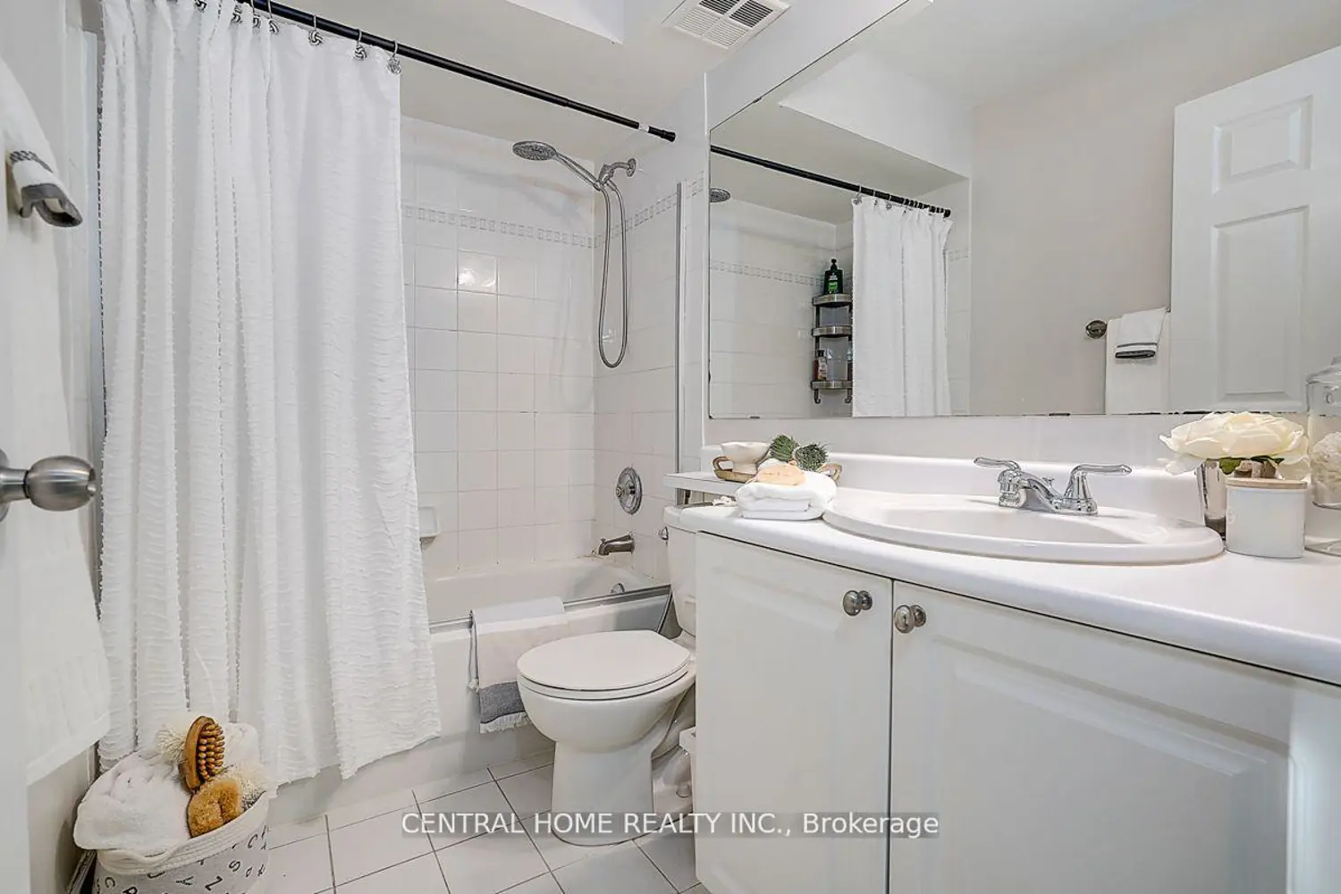 Additional image 12 of 988 Sheppard Avenue 11
