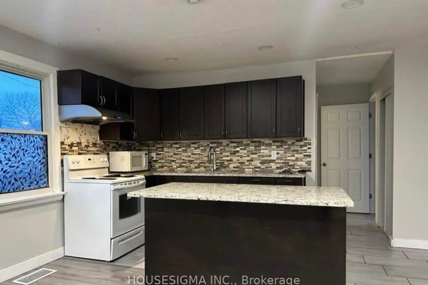 Additional image 3 of 1227 Trafalgar Street