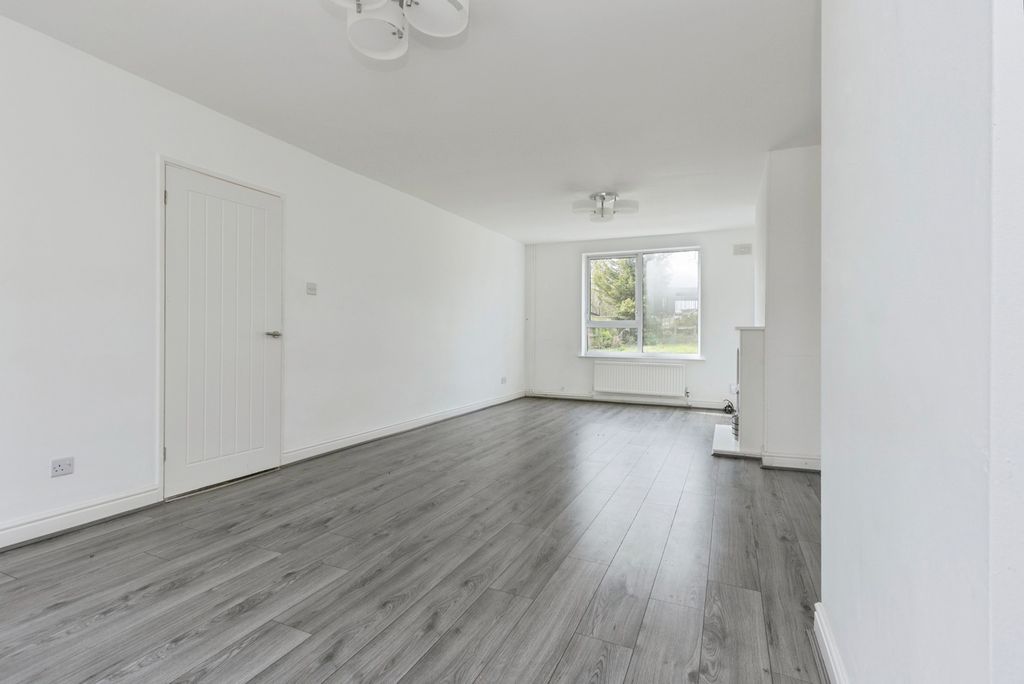 Additional image 4 of 3 bed semi-detached house for saleGoldhill, Leicester, Leicestershire LE2