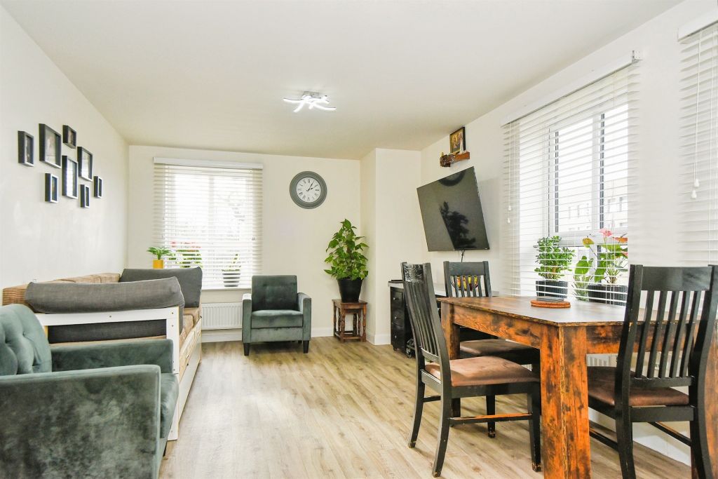 Additional image 16 of 2 bed flat for saleSemington Strand, Swindon SN1