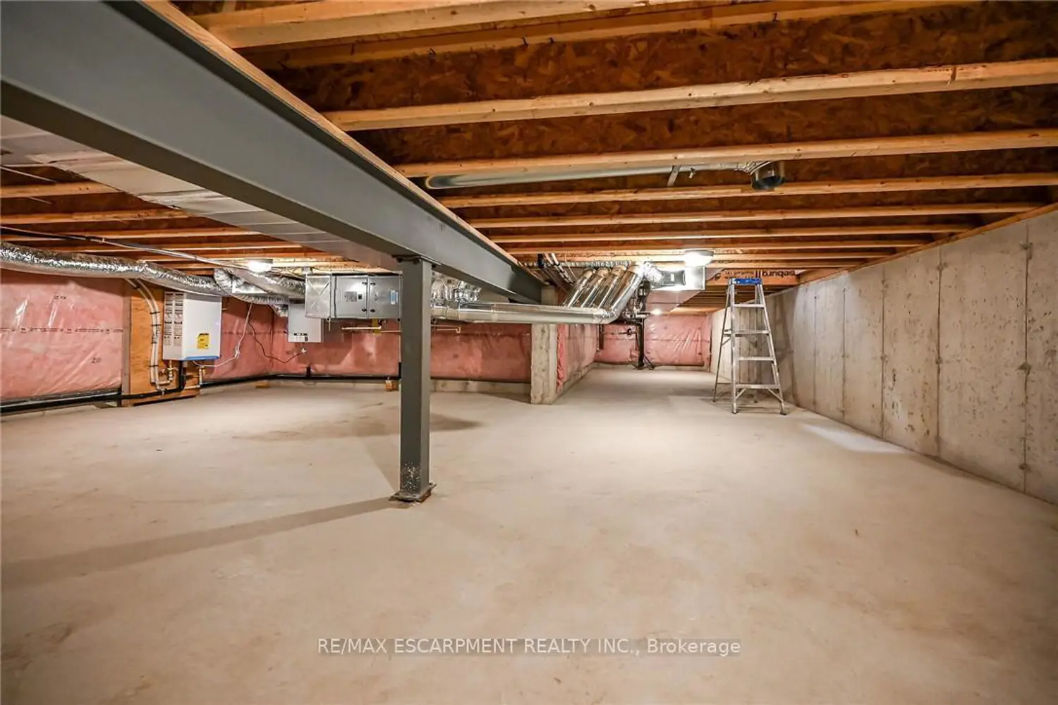 Additional image 15 of 45 B Howard Street