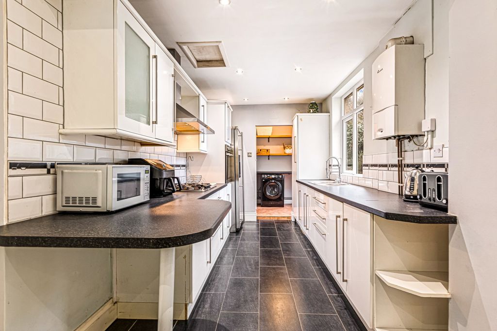Additional image 9 of 3 bed semi-detached house for saleSykefield Avenue, Leicester LE3