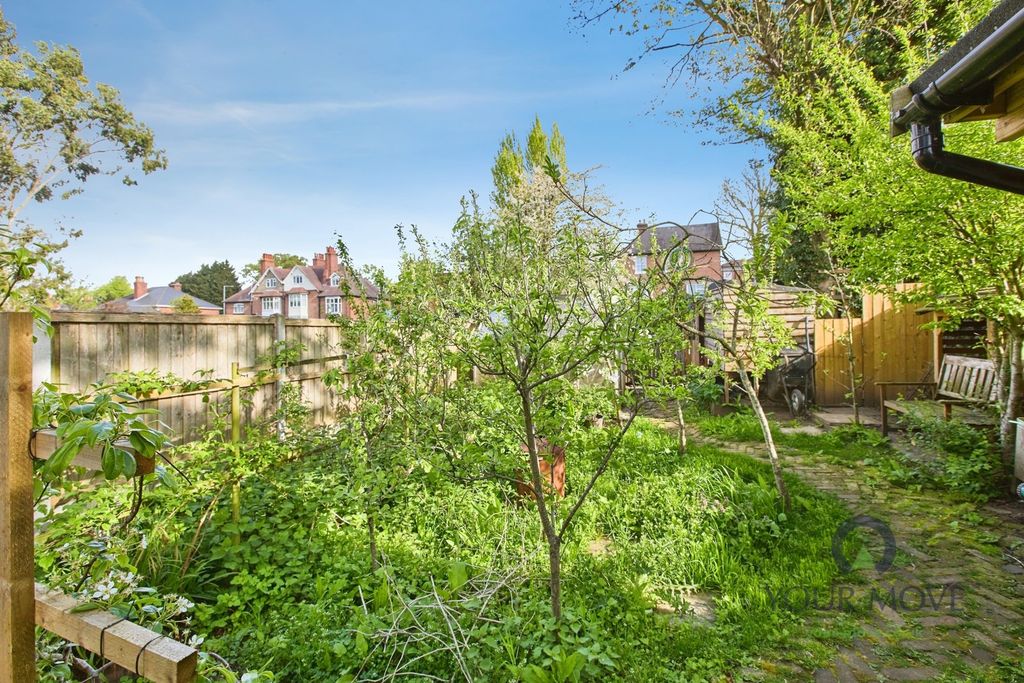 Additional image 31 of 4 bed semi-detached house for saleScalpcliffe Road, Burton-On-Trent, Staffordshire DE15