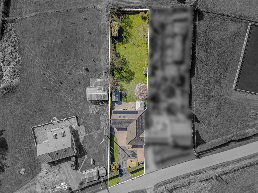 3 bed bungalow for saleCaverswall Common, Caverswall, Staffordshire ST11 photo 2